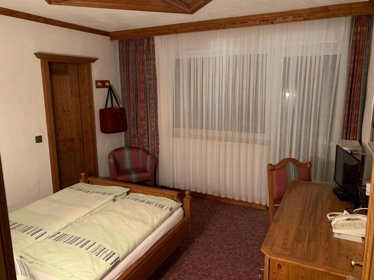 Hotel Haus Tiefenbach Büllingen Eksteriør bilde